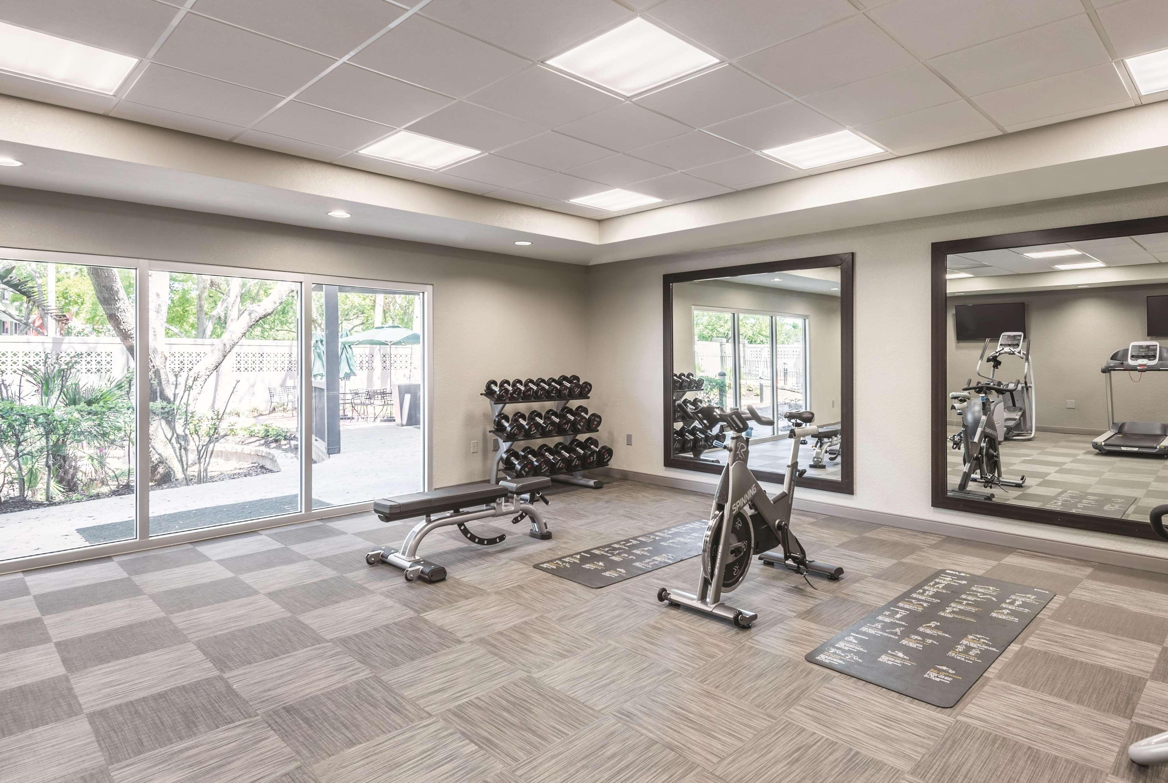 La Quinta By Wyndham Orlando Lake Mary Bagian luar foto