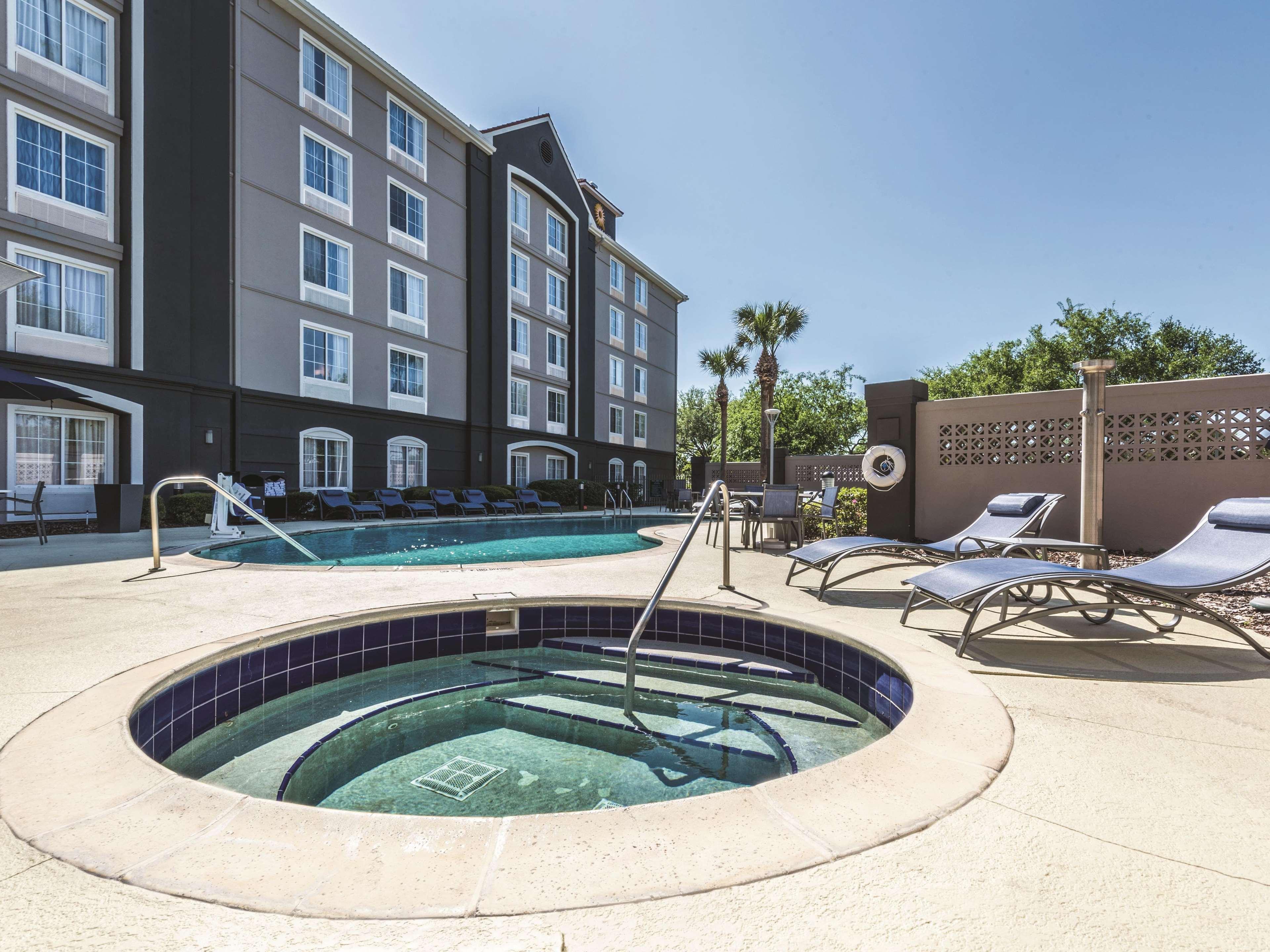 La Quinta By Wyndham Orlando Lake Mary Bagian luar foto
