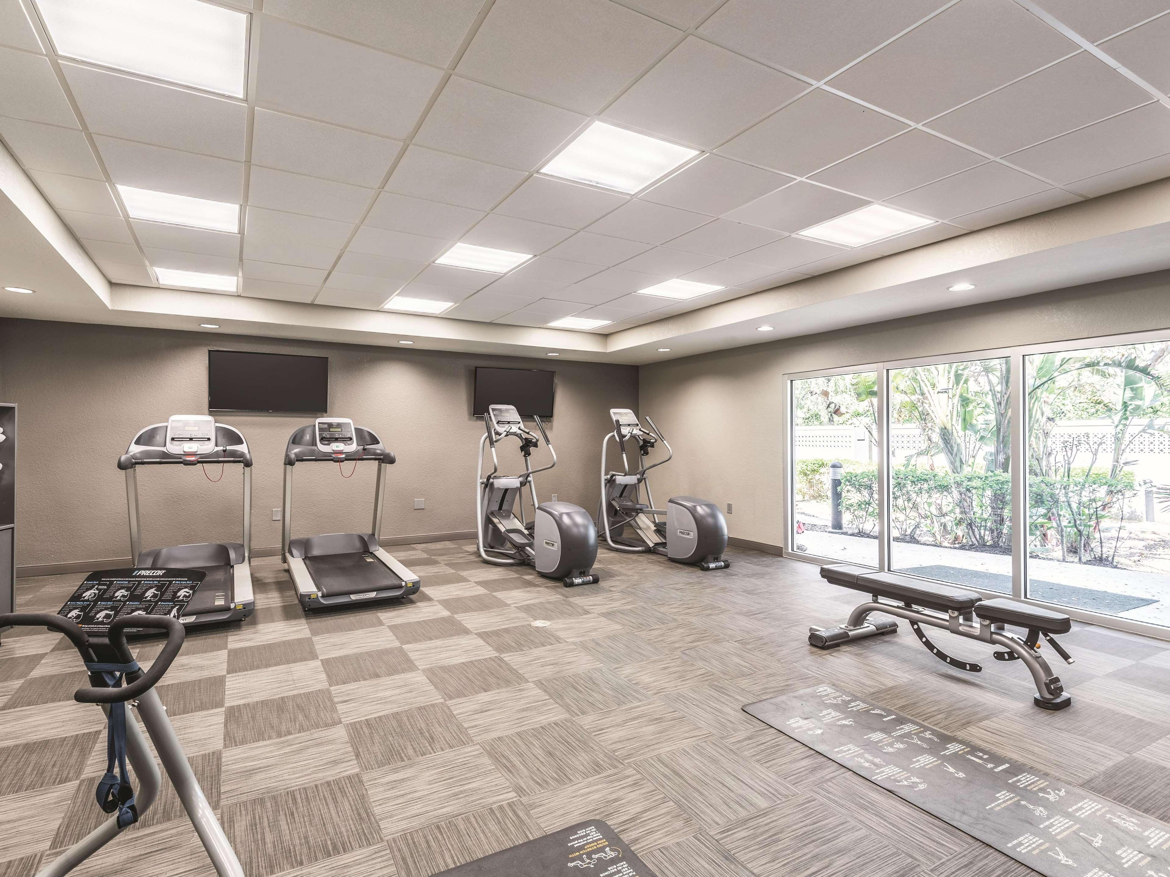 La Quinta By Wyndham Orlando Lake Mary Bagian luar foto